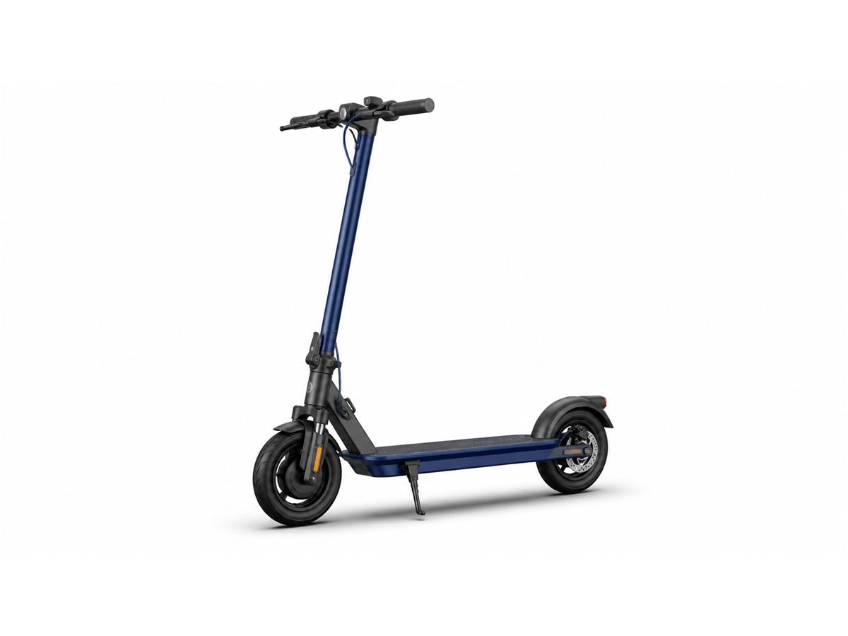 Patinete elétrico adulto azul em fundo branco — Patinete elétrico em Jundiaí