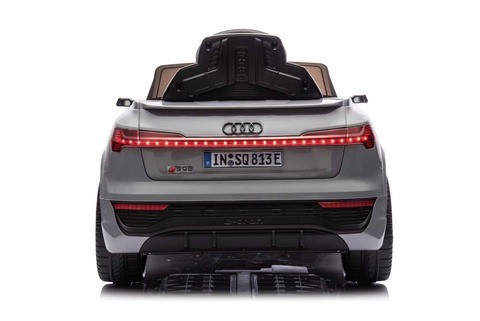 Mini carro elétrico 12V Audi SQ8 licenciada — foto 3